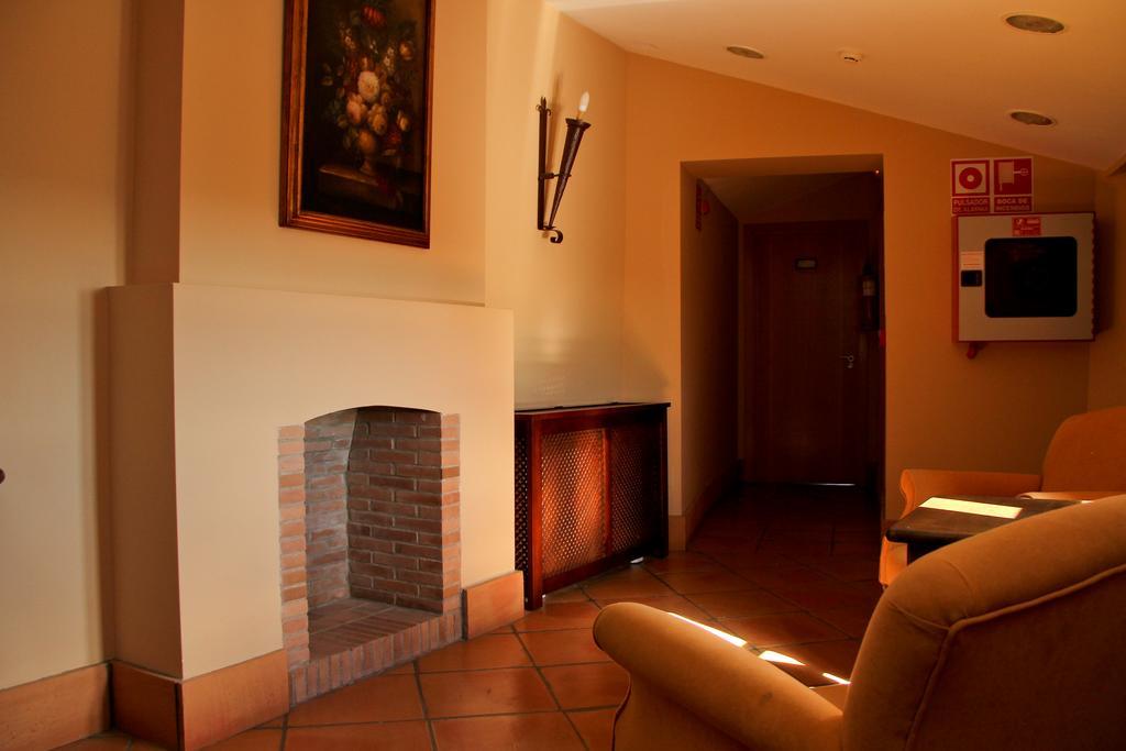 Hotel Tugasa Castillo De Castellar Castellar de la Frontera Ngoại thất bức ảnh